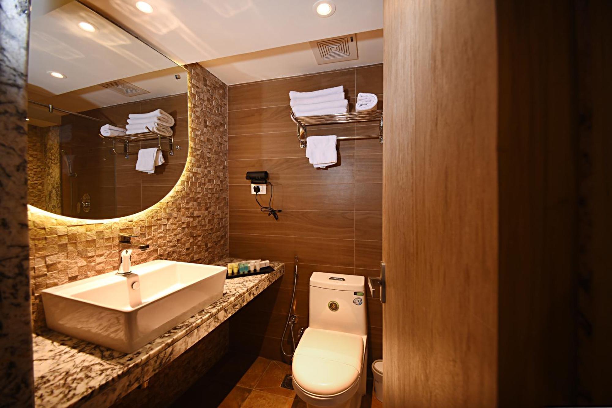 Daali Hotel & Apartment กาฐมาณฑุ ภายนอก รูปภาพ
